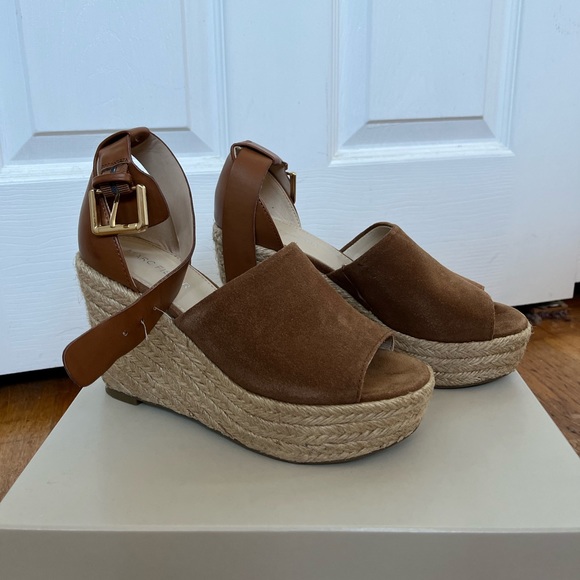 NWOT Marc Fisher Alida Espadrille Wedge Sandals 6 - Picture 2 of 6
